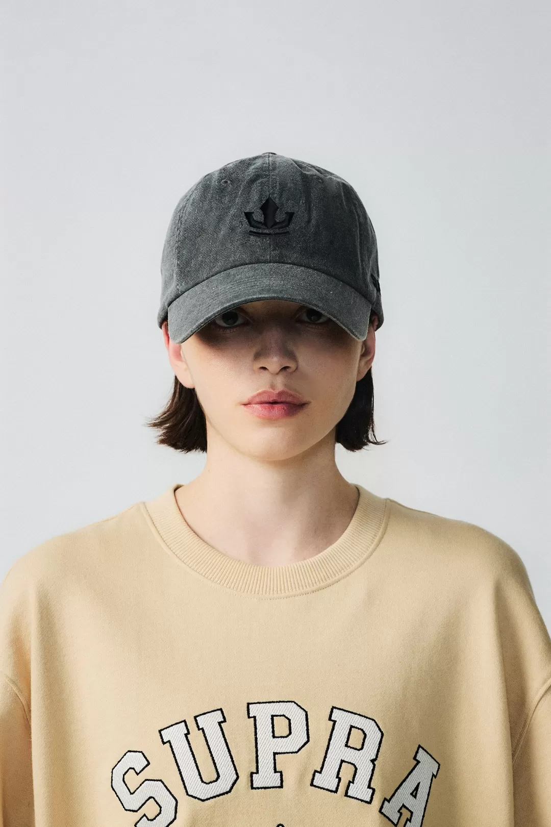 ESSENTIAL UNSTRUCTURED CROWN LOGO CAP^Supra Shop