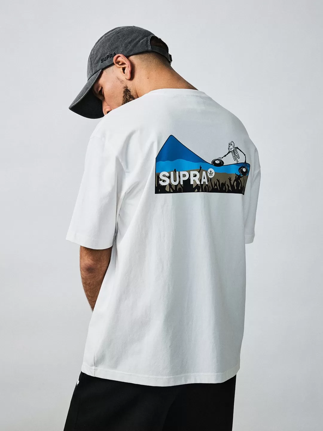 OUTDOOR CAMPING GRAPHIC T-SHIRTS^Supra Shop