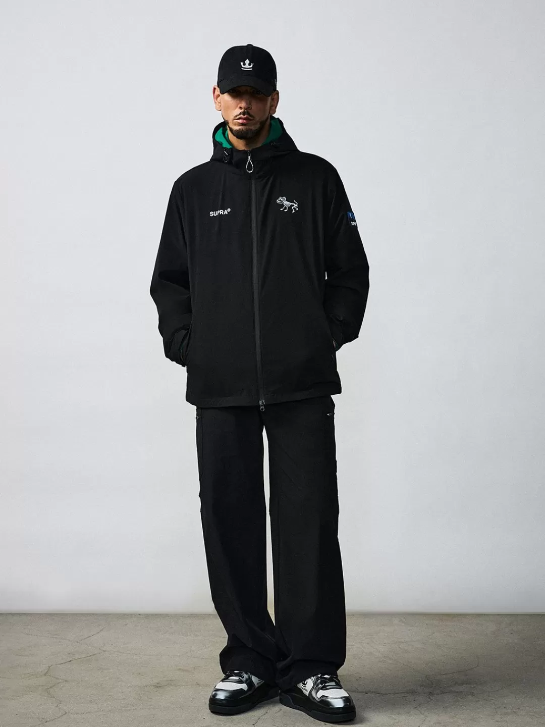 OUTDOOR LIGHTWEIGHT WINDBREAKER^Supra Fashion