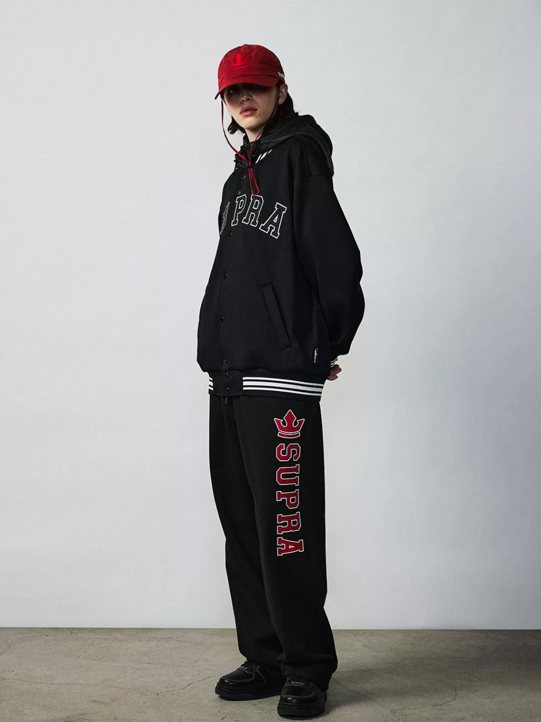 VARSITY BIG LETTERING SEMI WIDE PANTS^Supra Discount